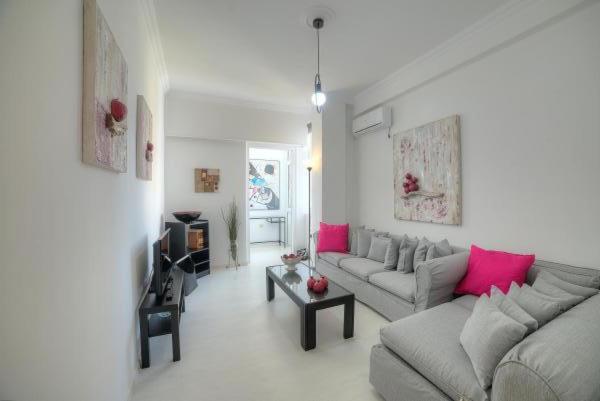 Cosy Apartment In Glyfada Center Athén Kültér fotó